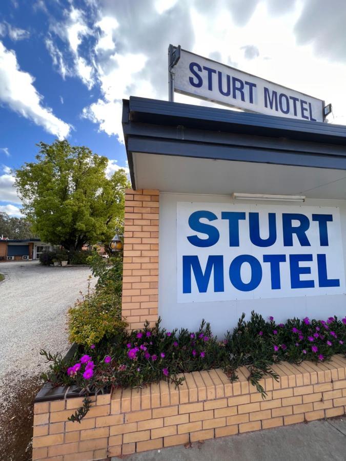 Sturt Motel Белренелд Екстер'єр фото