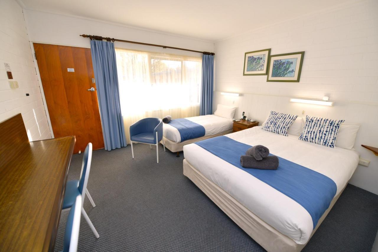 Sturt Motel Белренелд Екстер'єр фото